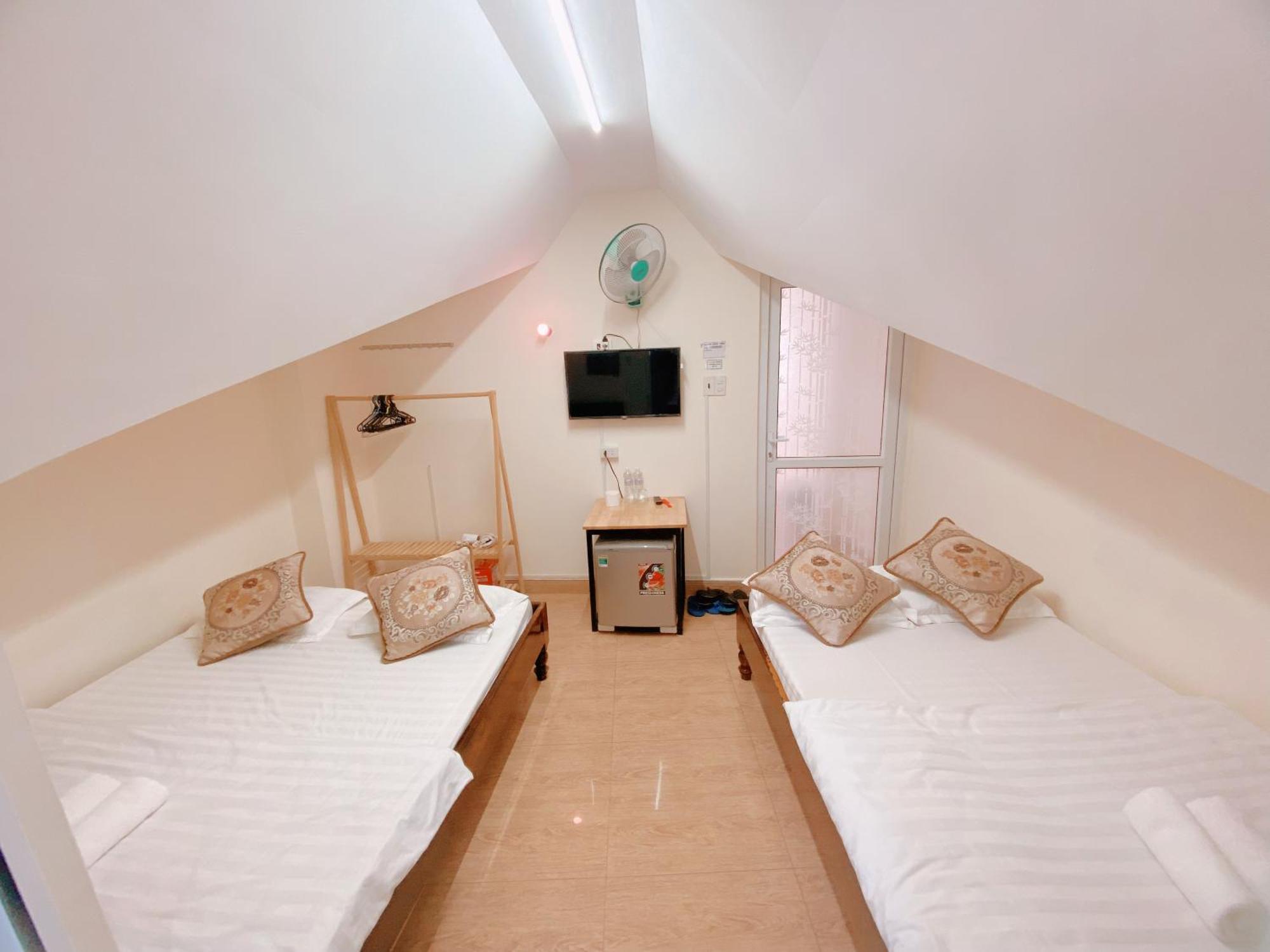 Hotel Khach San Thuy Tien à Đà Lạt Extérieur photo